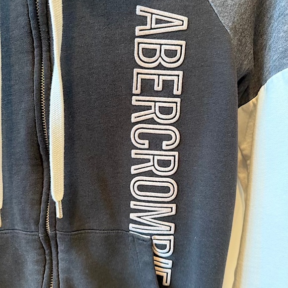 Abercrombie & Fitch Zip-up Hooded Sweatshirt - Small - Picture 7 of 13
